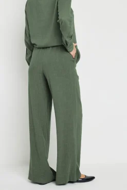 Trousers><noscript><img width=