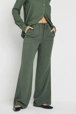 Trousers><noscript><img width=