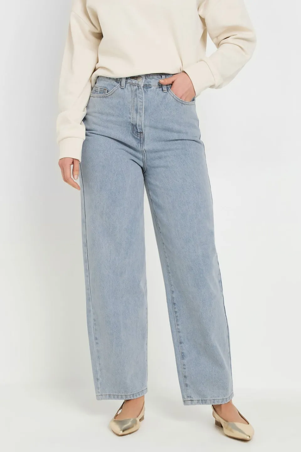 Jeans & Jeggings>Long Tall Sally Light Blue Wash Barrel Leg Jeans