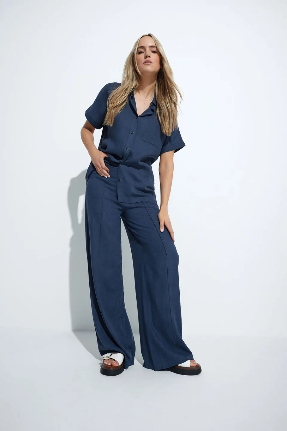 Trousers>Long Tall Sally Navy Blue Linen Pleated Wide Leg Trousers