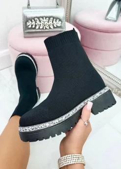Footwear><noscript><img width=