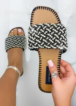 Footwear><noscript><img width=