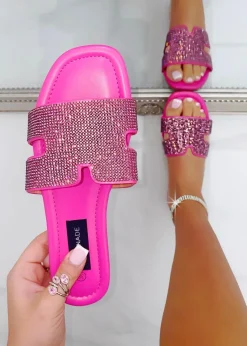 Footwear><noscript><img width=