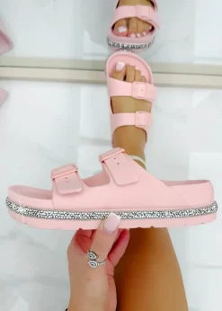 Footwear><noscript><img width=