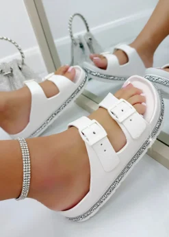 Footwear><noscript><img width=