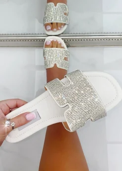Footwear><noscript><img width=