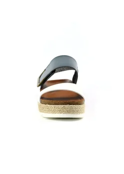 Footwear><noscript><img width=