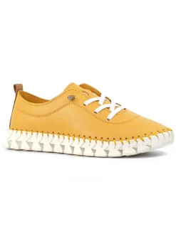 Footwear><noscript><img width=