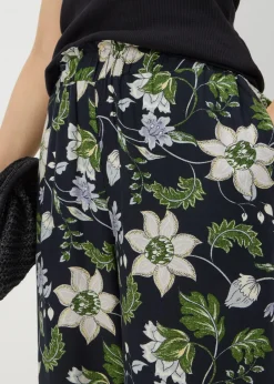 Trousers>Papaya Navy Floral Cropped Trousers