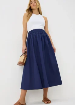 Skirts><noscript><img width=