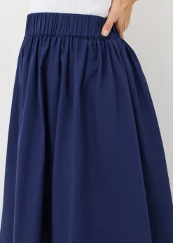 Skirts><noscript><img width=