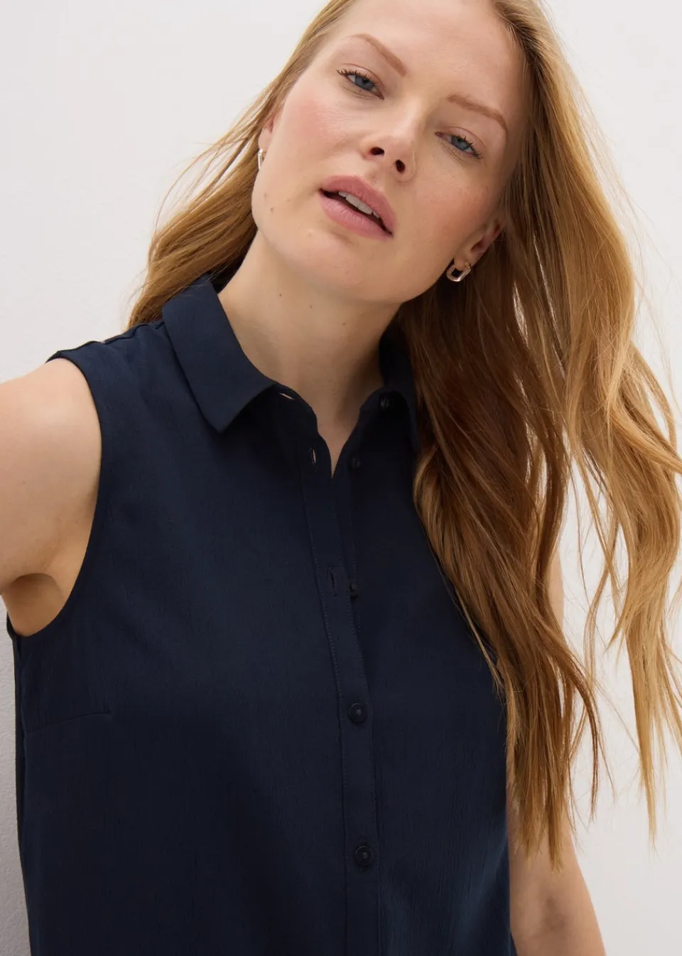 Tops>Papaya Navy Sleeveless Shirt