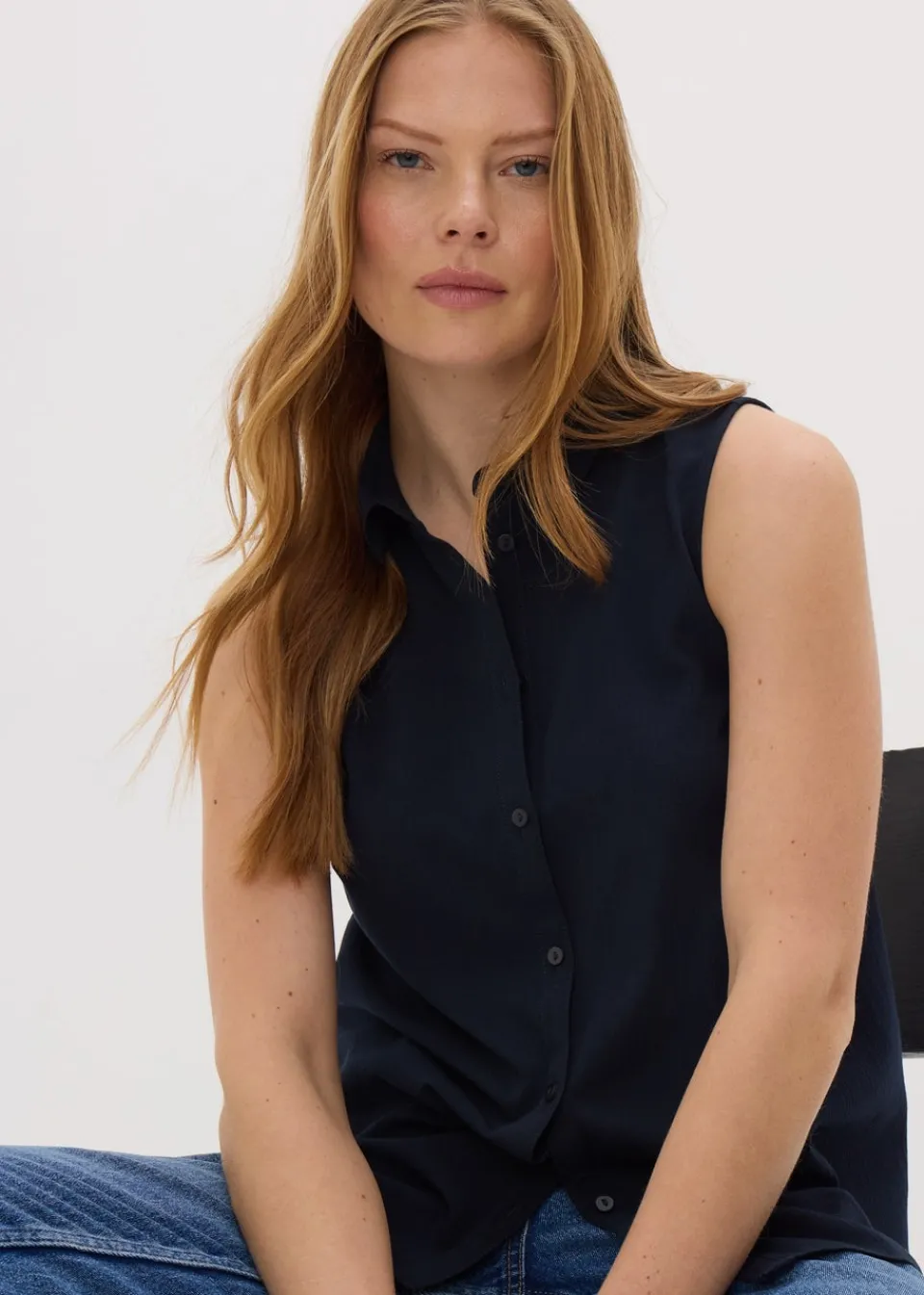 Tops>Papaya Navy Sleeveless Shirt
