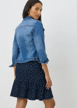 Skirts><noscript><img width=