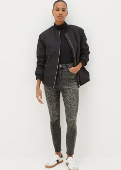 Jeans & Jeggings><noscript><img width=