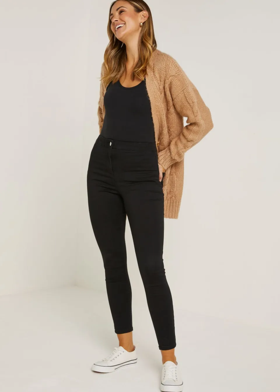 Jeans & Jeggings>Papaya Petite Jessie Black High Waisted Skinny Jeans