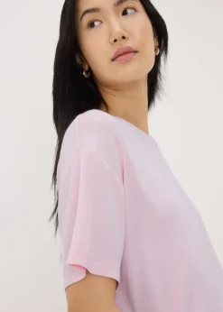 T-Shirts><noscript><img width=