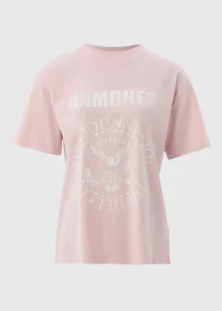 T-Shirts><noscript><img width=