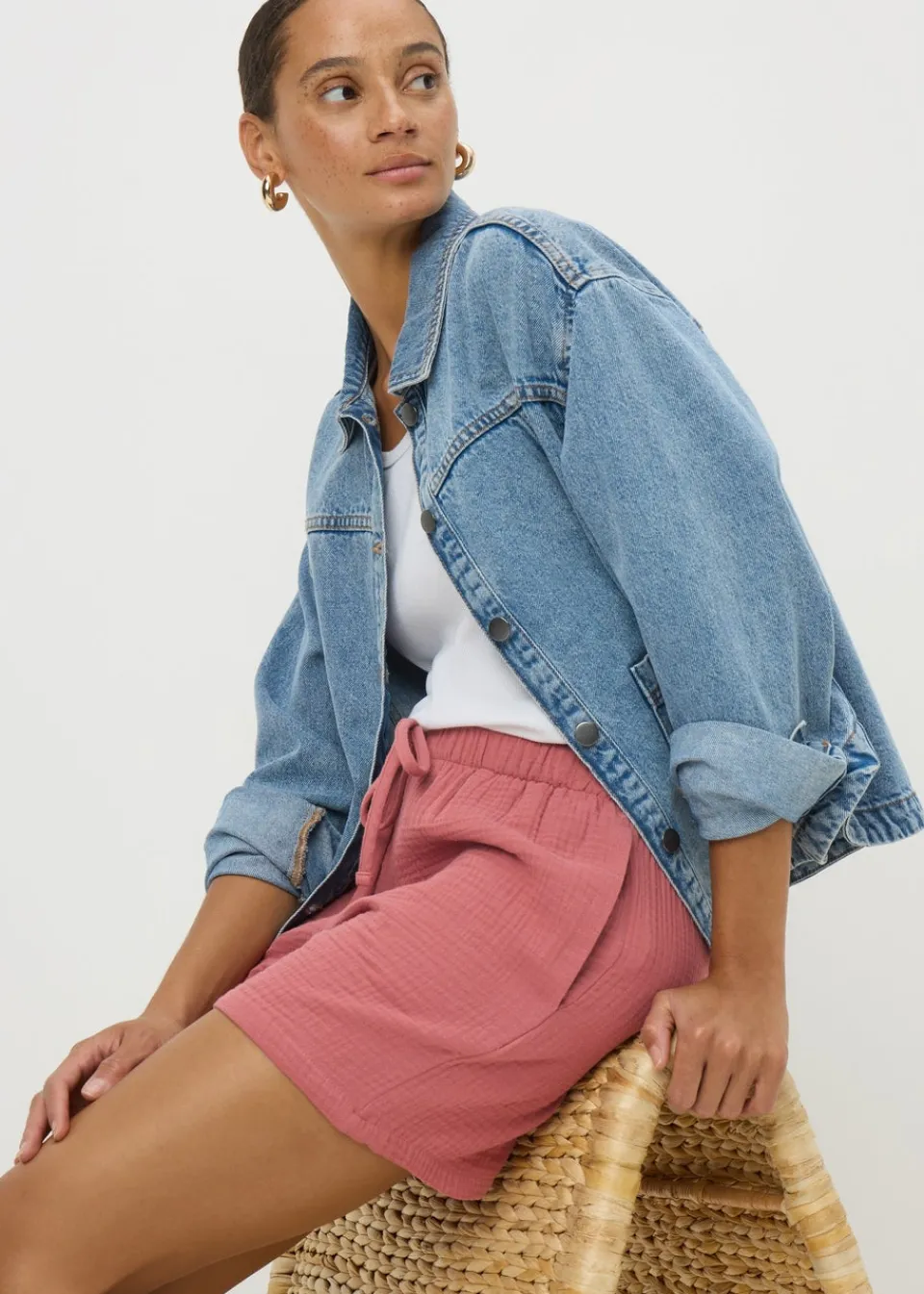 Shorts> Pink Textured Double Cloth Shorts