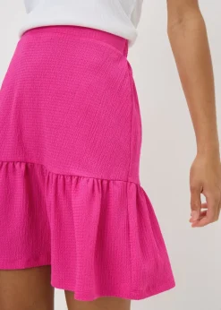 Skirts><noscript><img width=