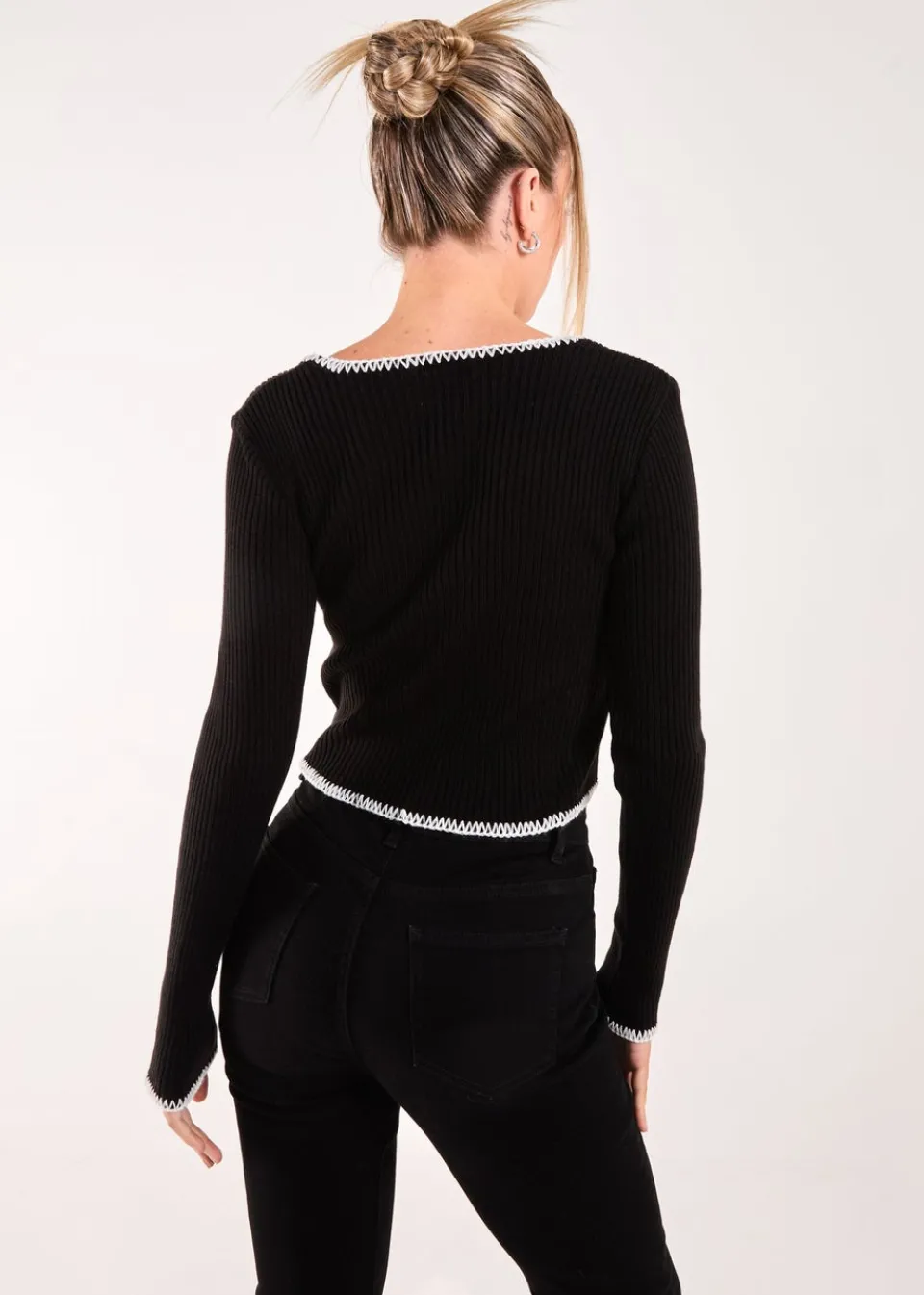Knitwear>Pink Vanilla Black Contrast Stitch Long Sleeve Knit Top