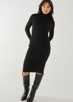 Knitwear><noscript><img width=
