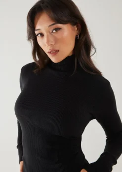 Knitwear><noscript><img width=
