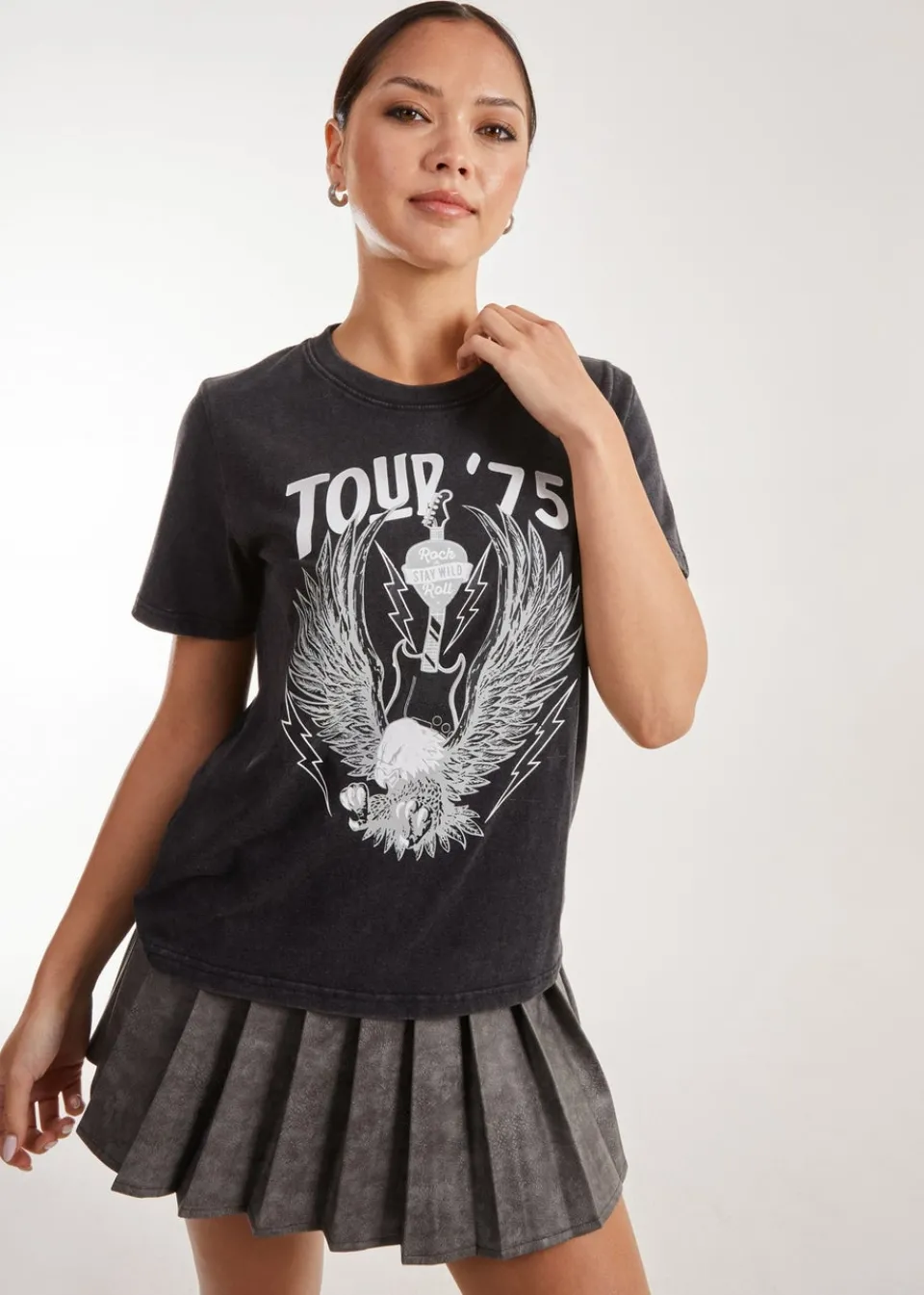 T-Shirts>Pink Vanilla Black Rock Band Acid Wash Tee