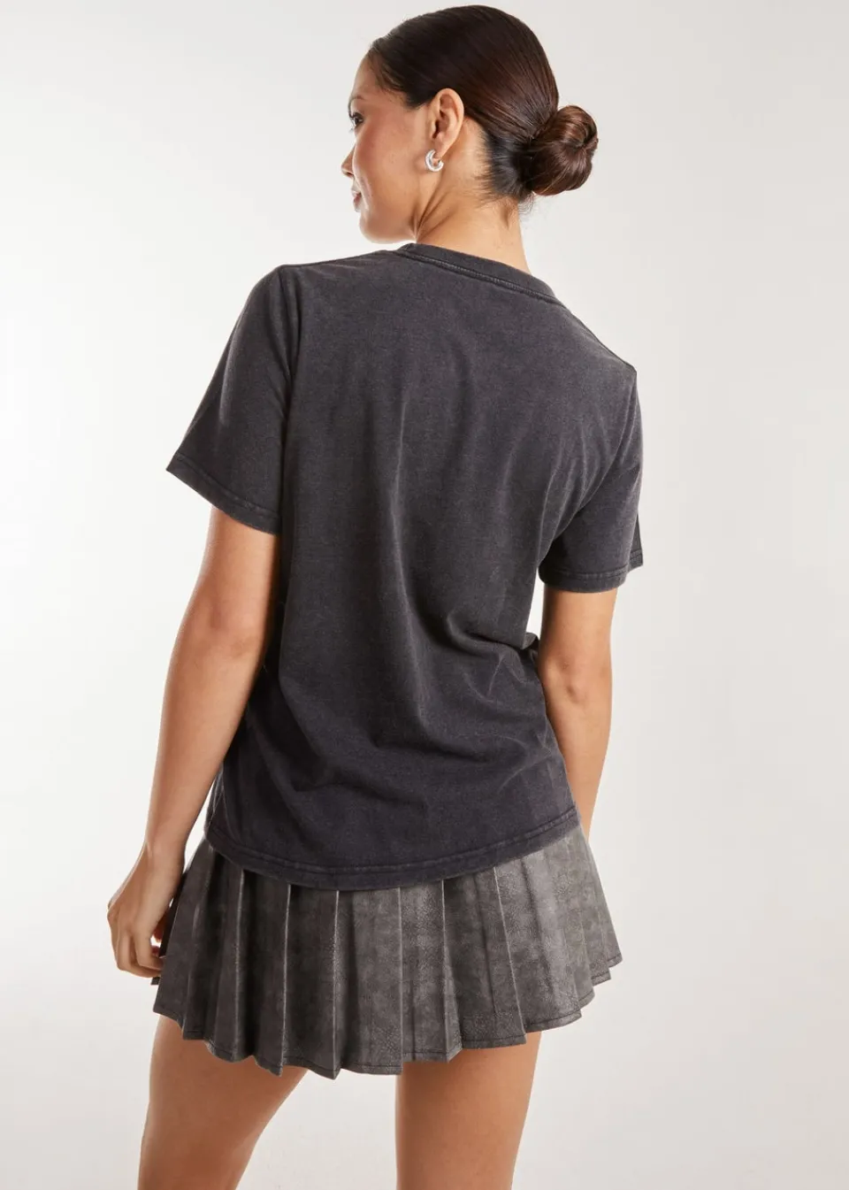 T-Shirts>Pink Vanilla Black Rock Band Acid Wash Tee