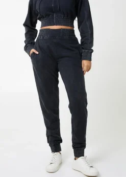 Trousers><noscript><img width=