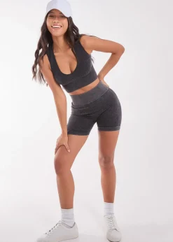 Shorts><noscript><img width=