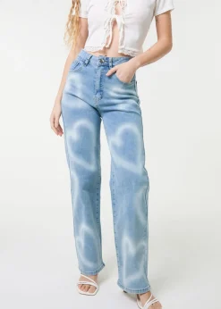 Jeans & Jeggings>Pink Vanilla Denim Spray Heart Detail Jeans
