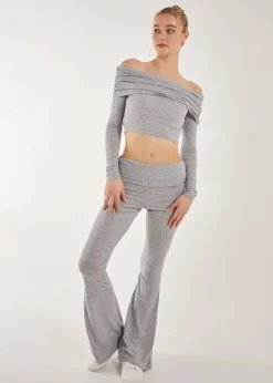 Trousers><noscript><img width=