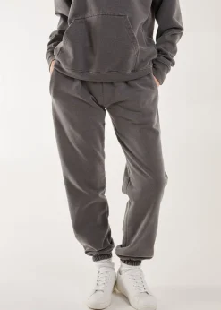 Trousers><noscript><img width=