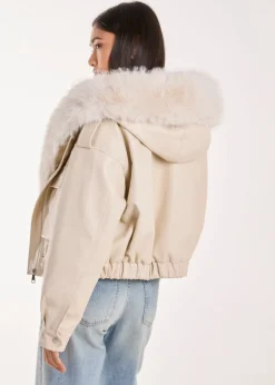 Coats & Jackets><noscript><img width=