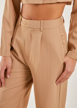 Trousers><noscript><img width=