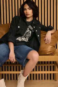Coats & Jackets><noscript><img width=
