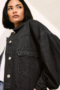 Coats & Jackets><noscript><img width=