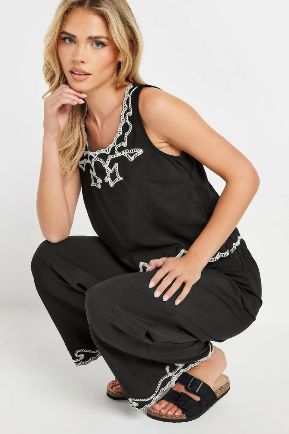 Tops>PIXIEGIRL Petite Black Embroidered Sleeveless Top