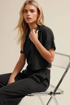 Tops>PIXIEGIRL Petite Black Linen Cropped Short Sleeve Shirt