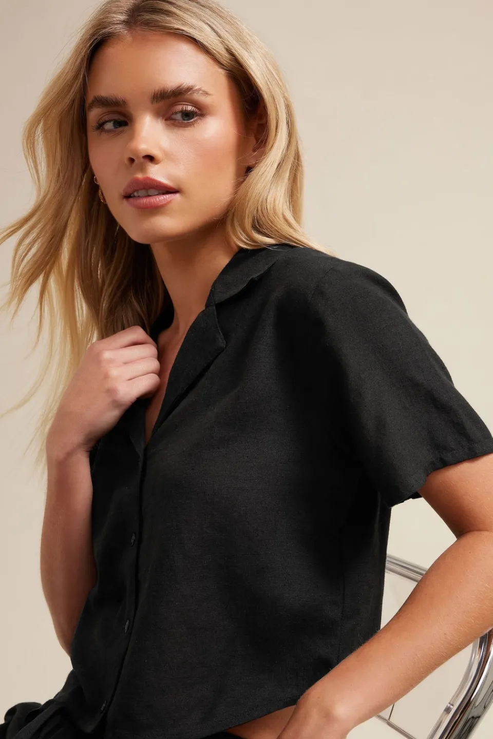 Tops>PIXIEGIRL Petite Black Linen Cropped Short Sleeve Shirt