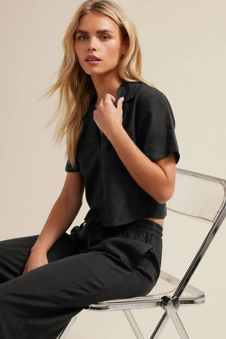 Tops>PIXIEGIRL Petite Black Linen Cropped Short Sleeve Shirt