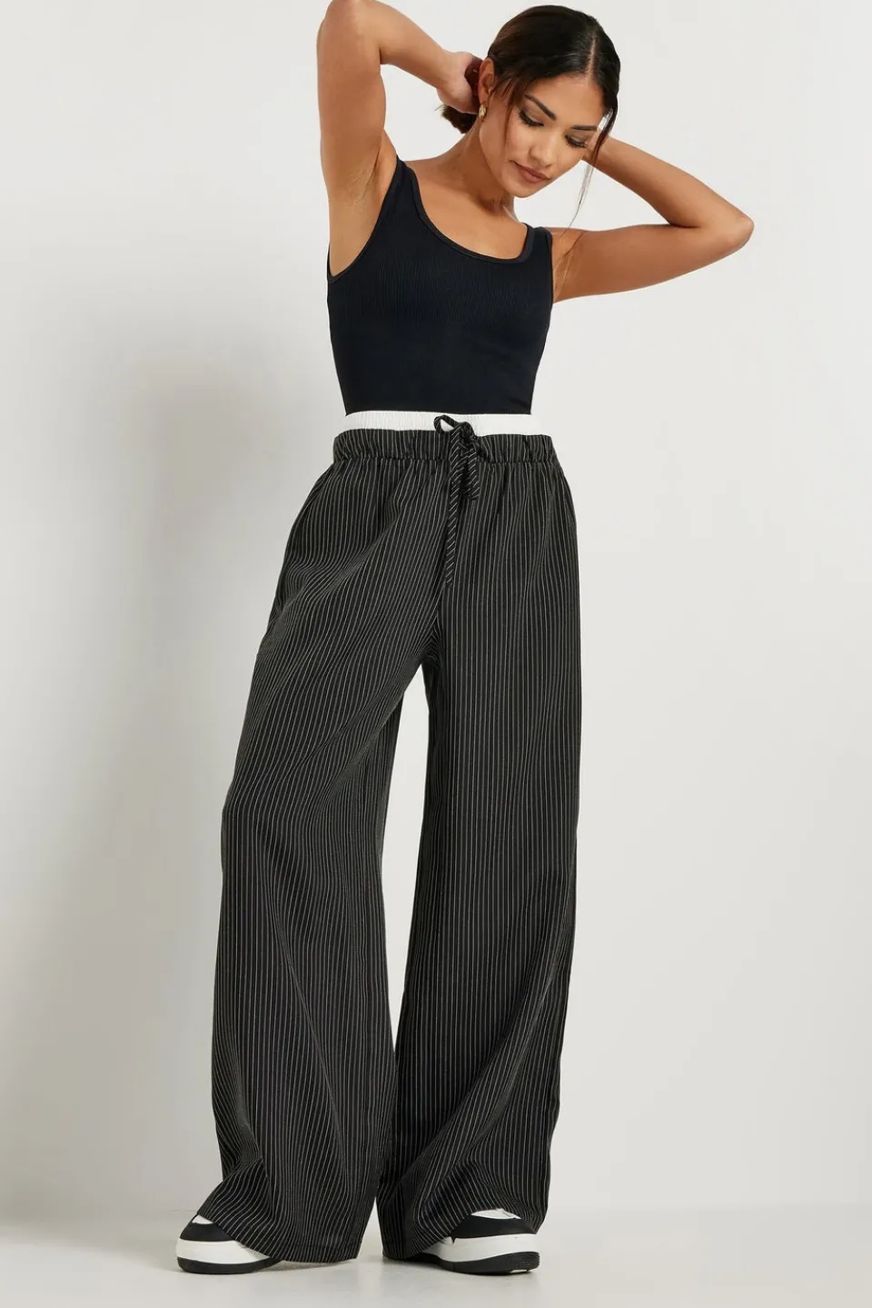 Trousers>PIXIEGIRL Petite Black Pinstripe Contrast Waist Trousers