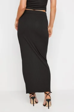 Skirts><noscript><img width=