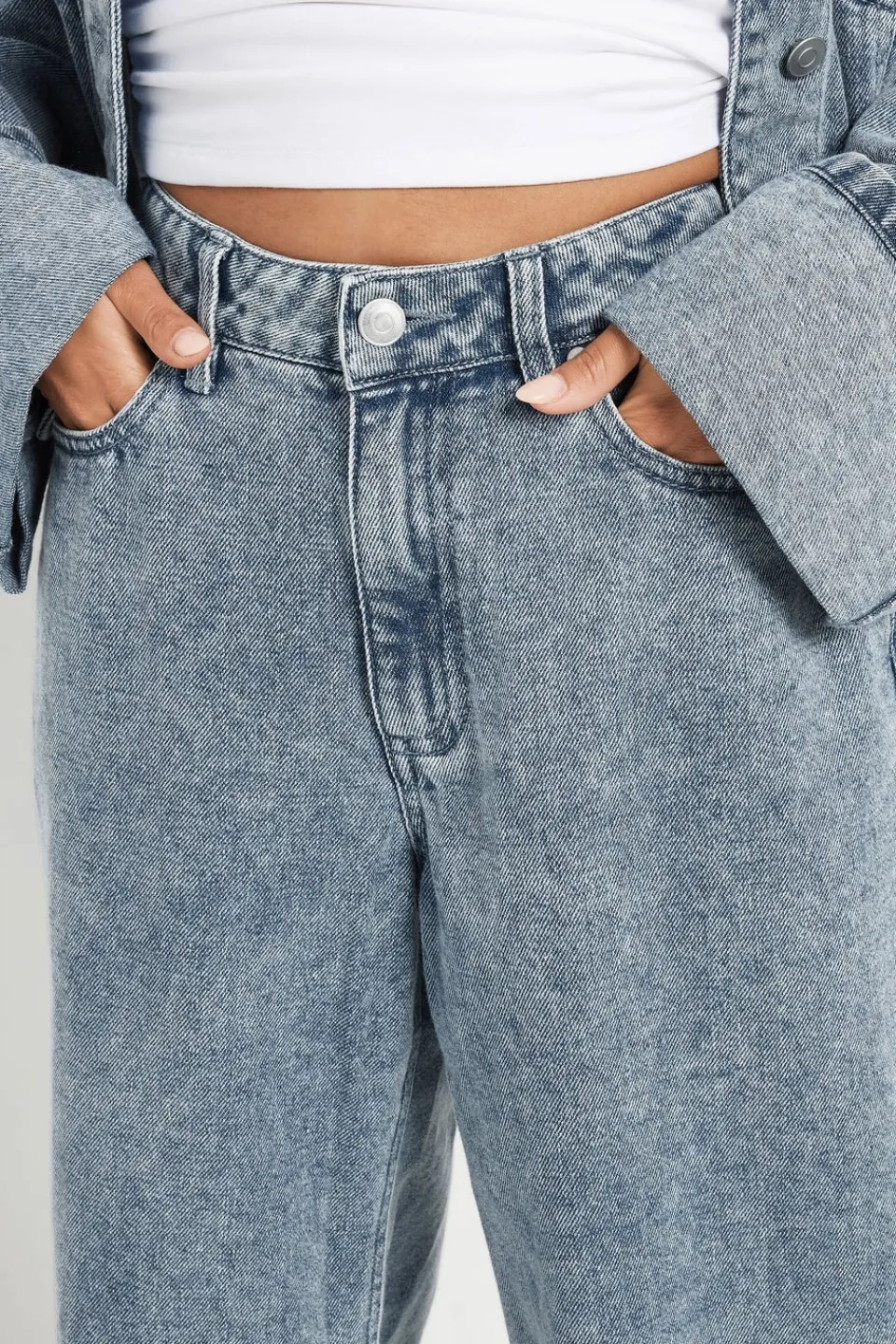Jeans & Jeggings>PIXIEGIRL Petite Blue Wash Denim Turn Up Jeans