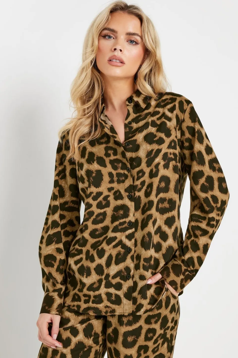 Tops>PIXIEGIRL Petite Brown Leopard Print Long Sleeve Shirt