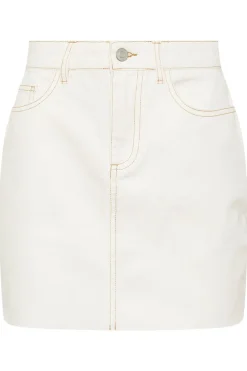 Skirts><noscript><img width=