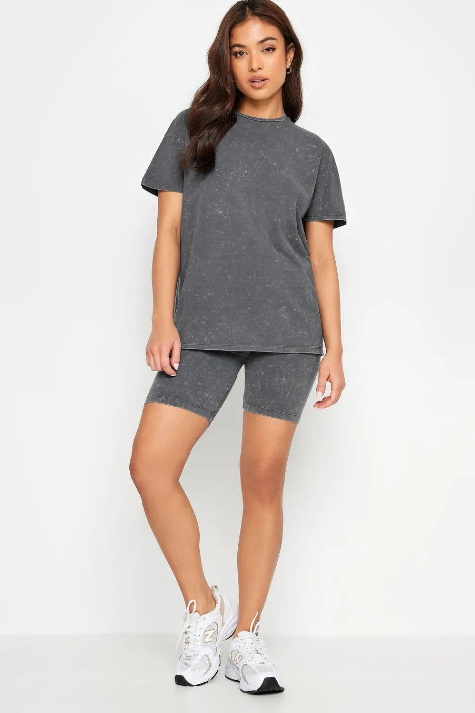 Tops>PIXIEGIRL Petite Grey Acid Wash T-Shirt