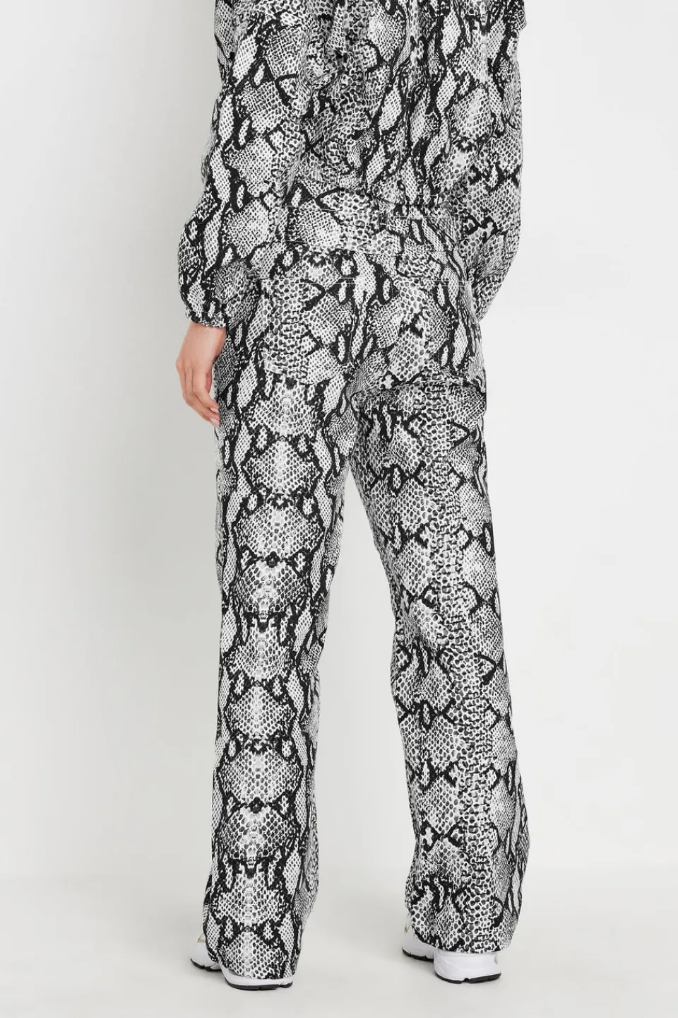 Jeans & Jeggings>PIXIEGIRL Petite Grey Snake Print Straight Leg Jeans