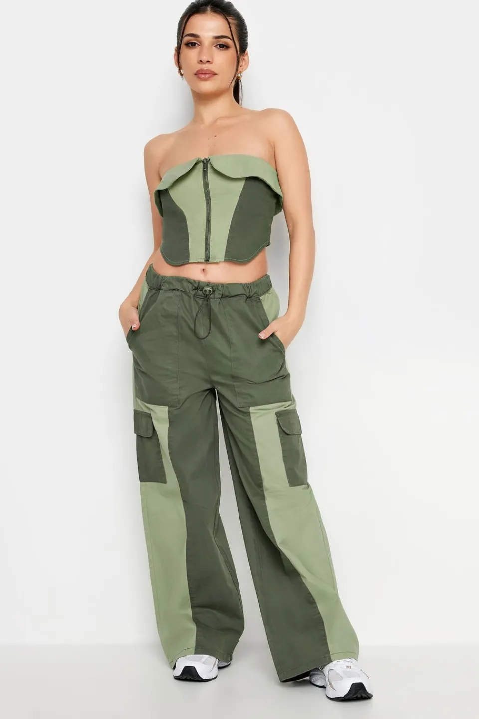 Trousers>PIXIEGIRL Petite Khaki Green Colourblock Cargo Trousers